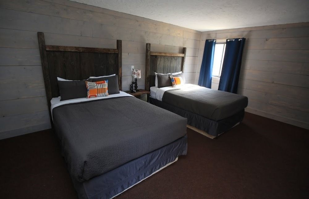 Vintage Block Inn & Suites オカボジ エクステリア 写真