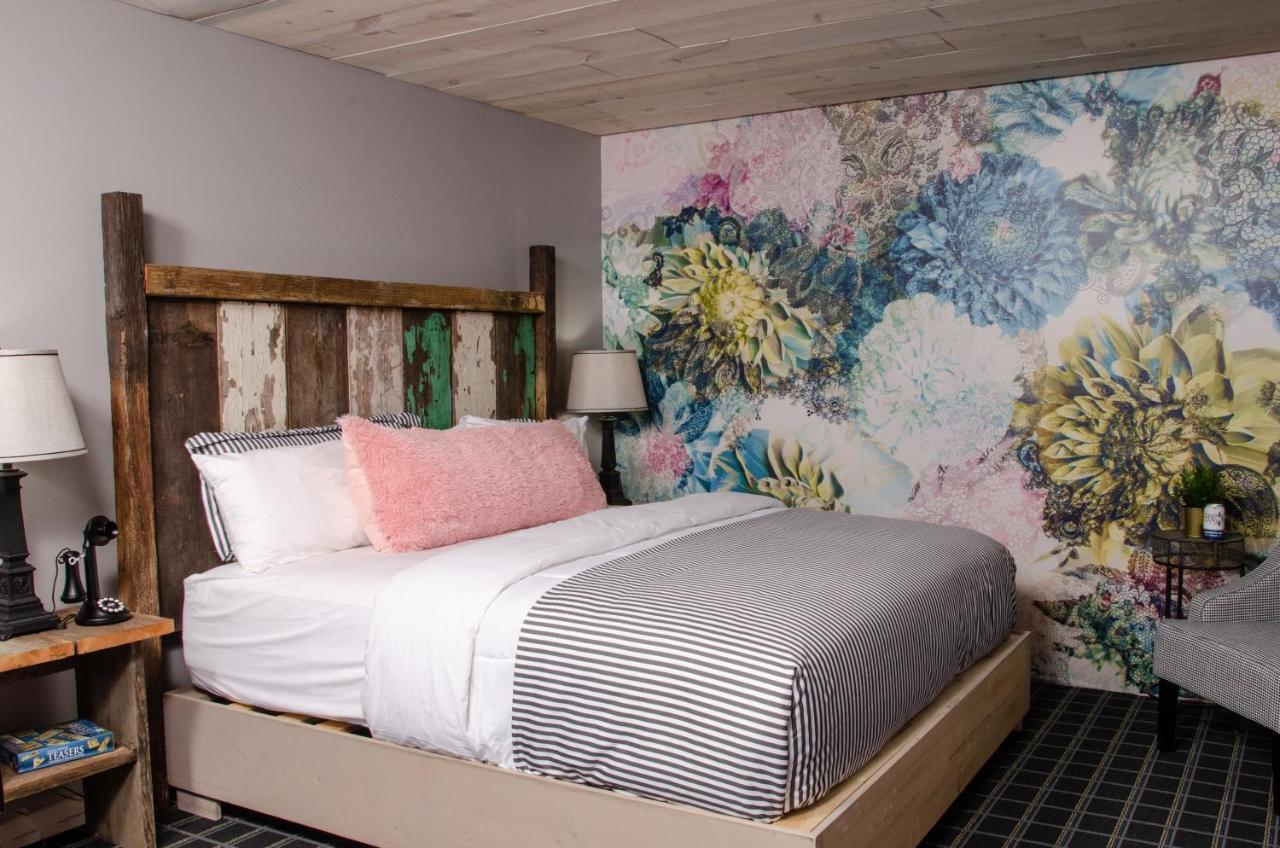 Vintage Block Inn & Suites オカボジ エクステリア 写真